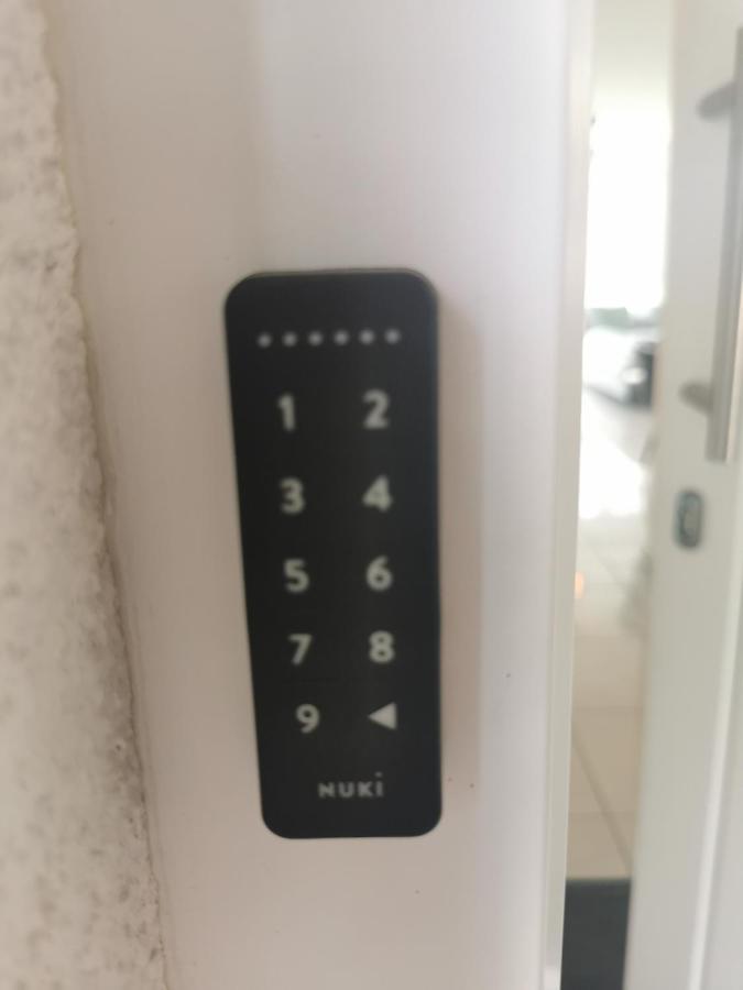 Schoene Und Ruhige Wohnung Direkt An Der Mosel コブレンツ エクステリア 写真