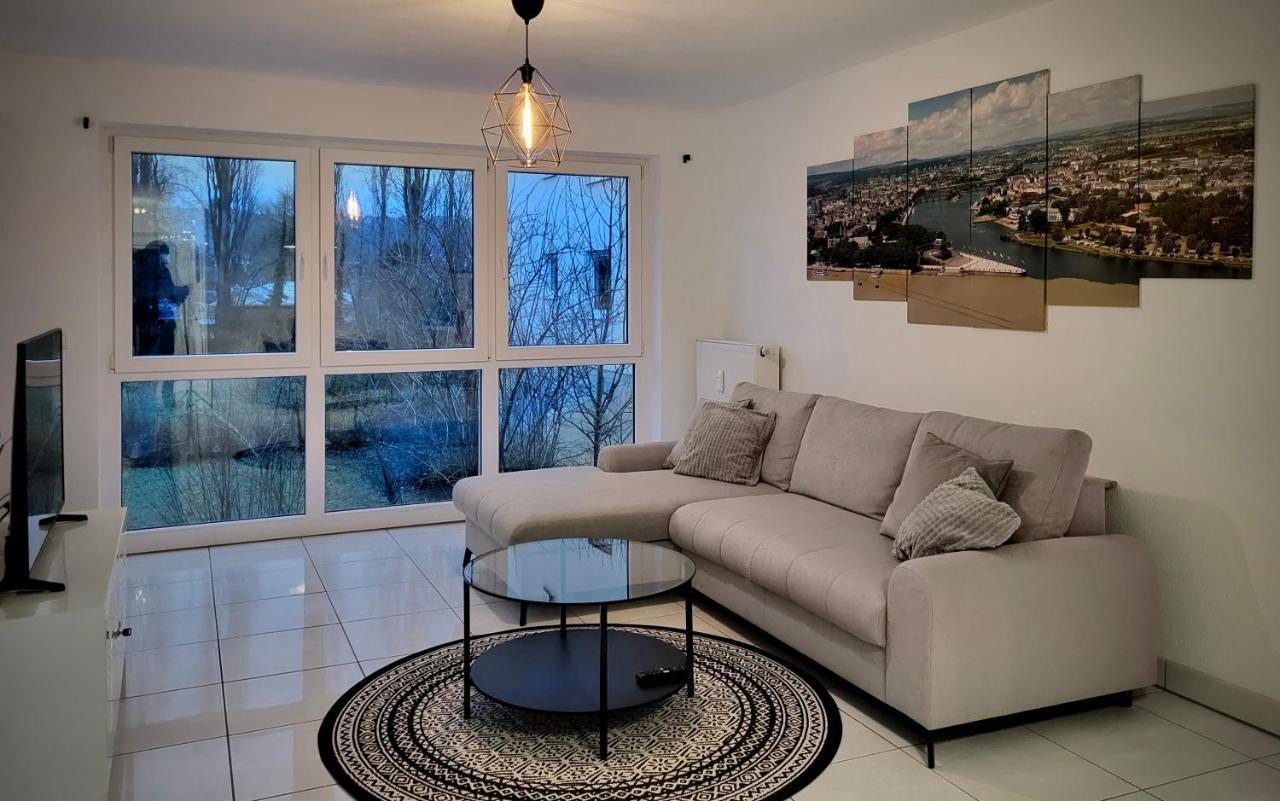 Schoene Und Ruhige Wohnung Direkt An Der Mosel コブレンツ エクステリア 写真