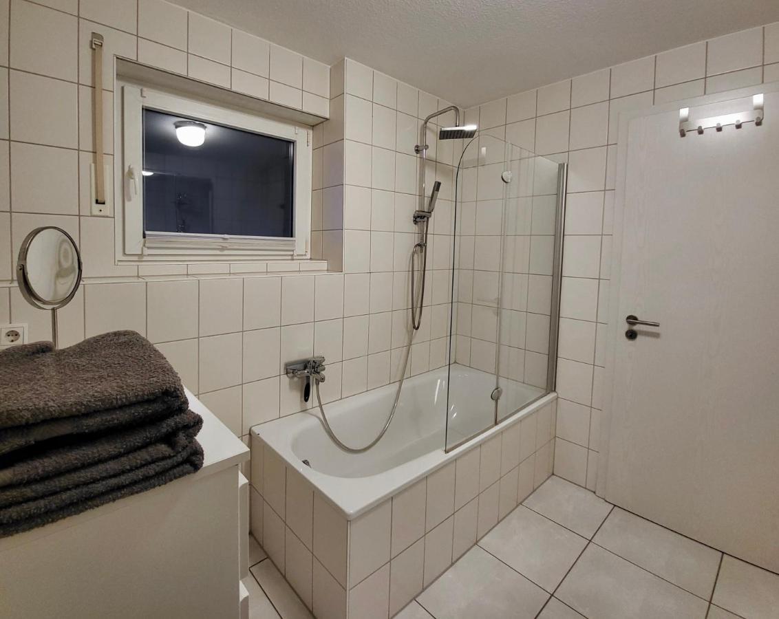 Schoene Und Ruhige Wohnung Direkt An Der Mosel コブレンツ エクステリア 写真